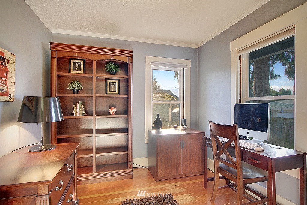 2225 Edmonds Avenue Northeast Renton, WA 98056 - Photo 8 of 19