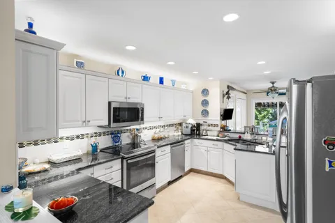 $2,699,000 | 389 22nd Street, Avalon, NJ 08202