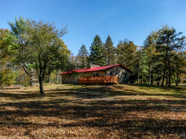 3085 Bursonville Road Riegelsville, PA 18077 - Photo 31 of 31 a view of a volley ball court