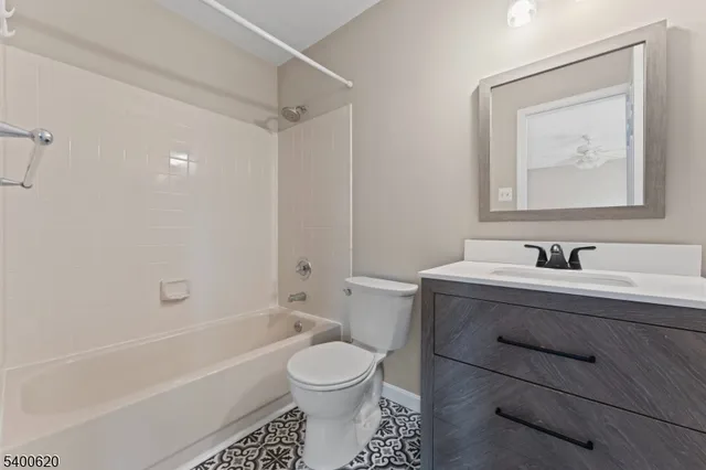 $2,800 | 330 Smithwold Road, Unit 1, Somerset, NJ 08873