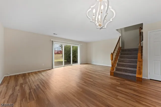 $2,800 | 330 Smithwold Road, Unit 1, Somerset, NJ 08873