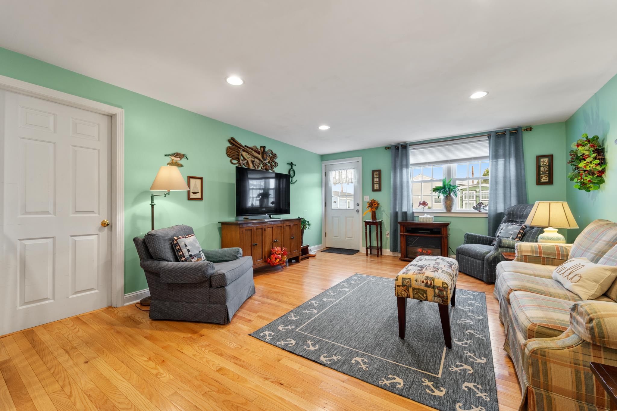 96 Concord Street Seabrook, NH 03874 - Photo 5 of 27