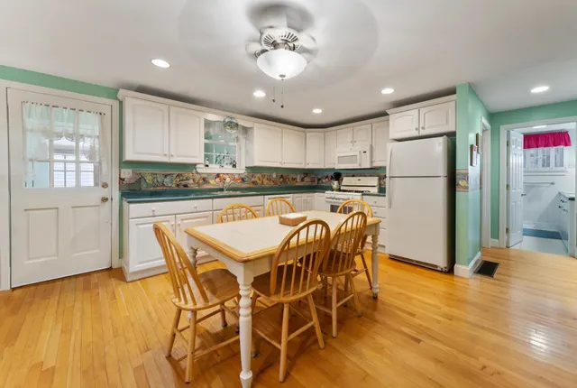 $3,000 | 96 Concord Street, Seabrook, NH 03874