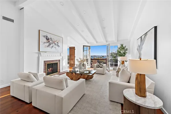 $7,699,000 | 521 Kings Road, Newport Beach, CA 92663