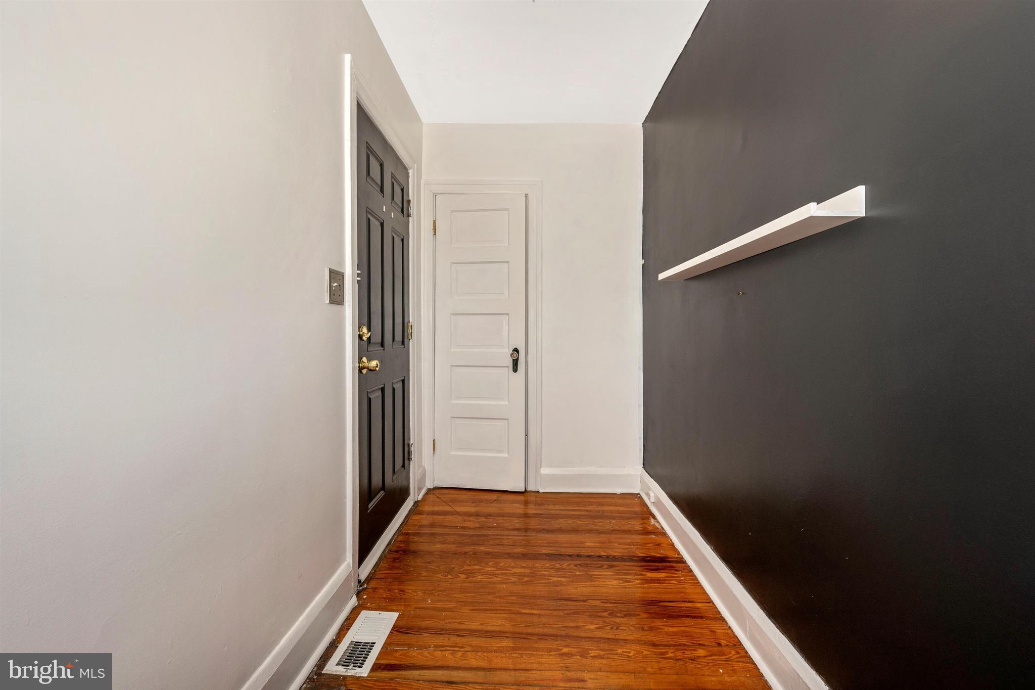 3316 Chapman Road Randallstown, MD 21133 - Photo 7 of 60 Front Foyer with Closet