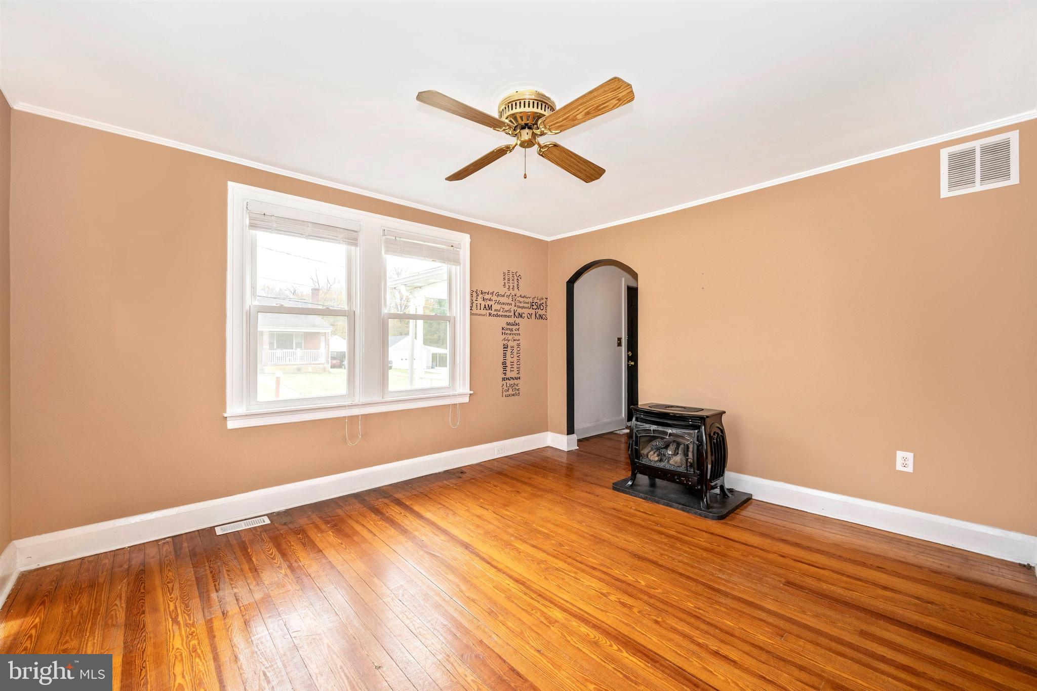 3316 Chapman Road Randallstown, MD 21133 - Photo 9 of 60 Gas Stove in Living Room