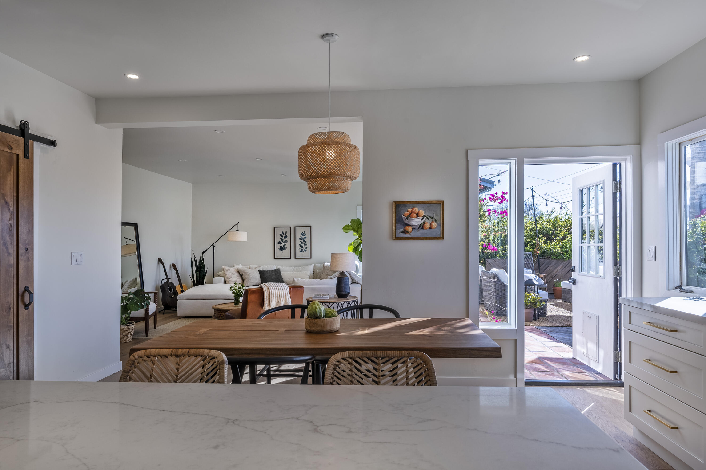 435 Fellowship Road Santa Barbara, CA 93109 - Photo 12 of 38 a living room with furniture and a table