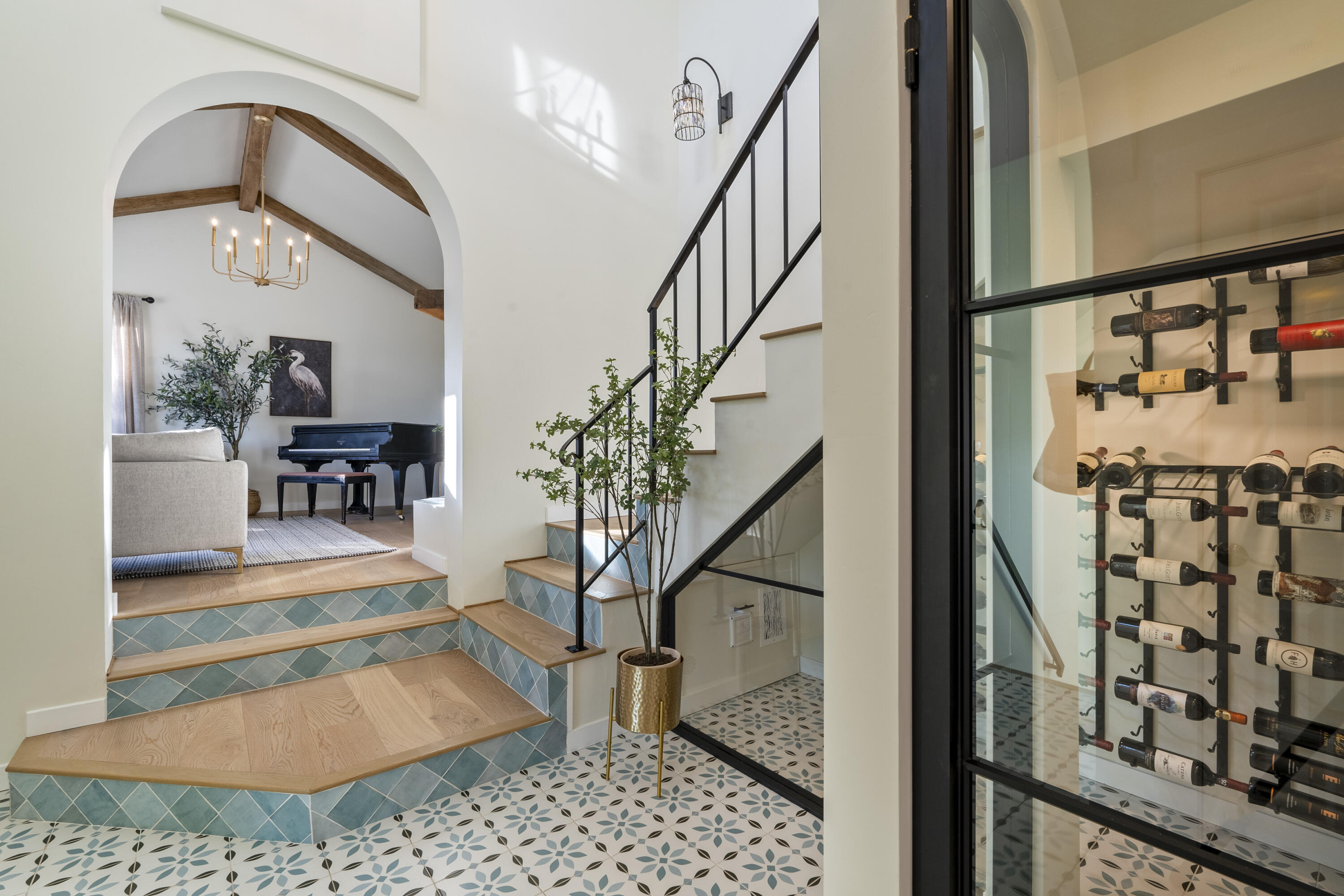 435 Fellowship Road Santa Barbara, CA 93109 - Photo 3 of 38 a view of entryway and hall