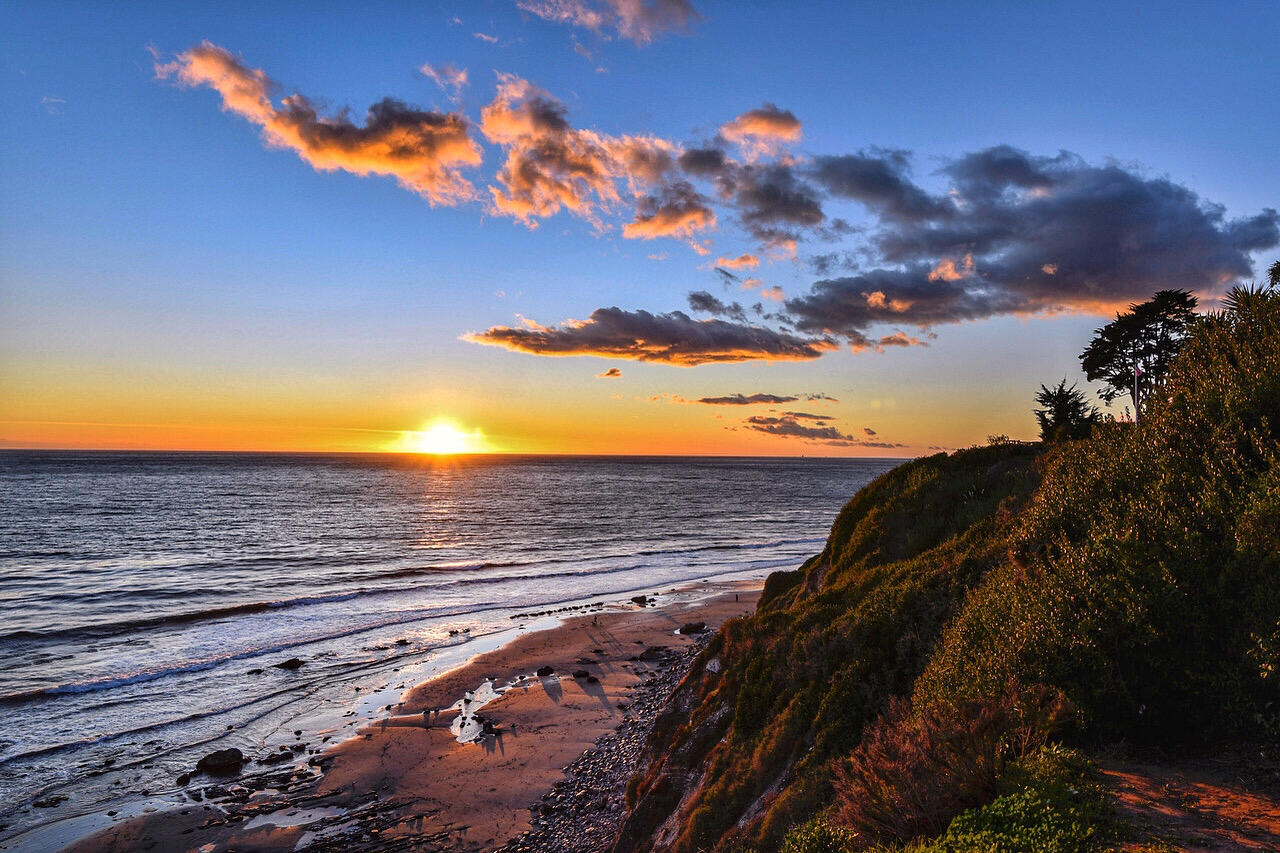 435 Fellowship Road Santa Barbara, CA 93109 - Photo 38 of 38 a view of an ocean from a balcony