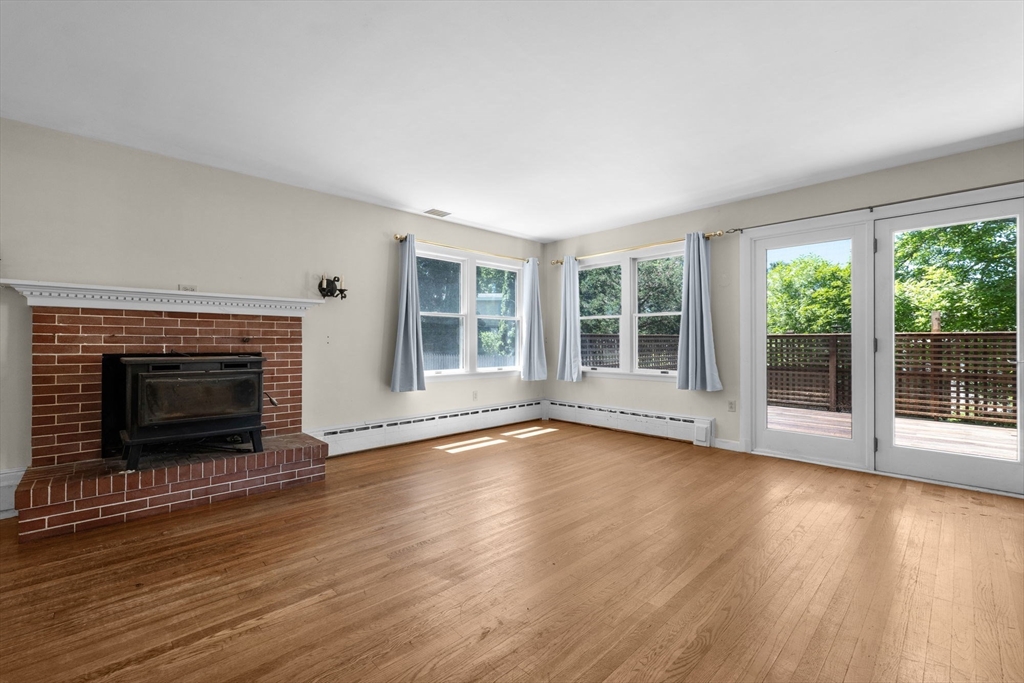 20 Quaker Road Falmouth, MA 02540 - Photo 11 of 38