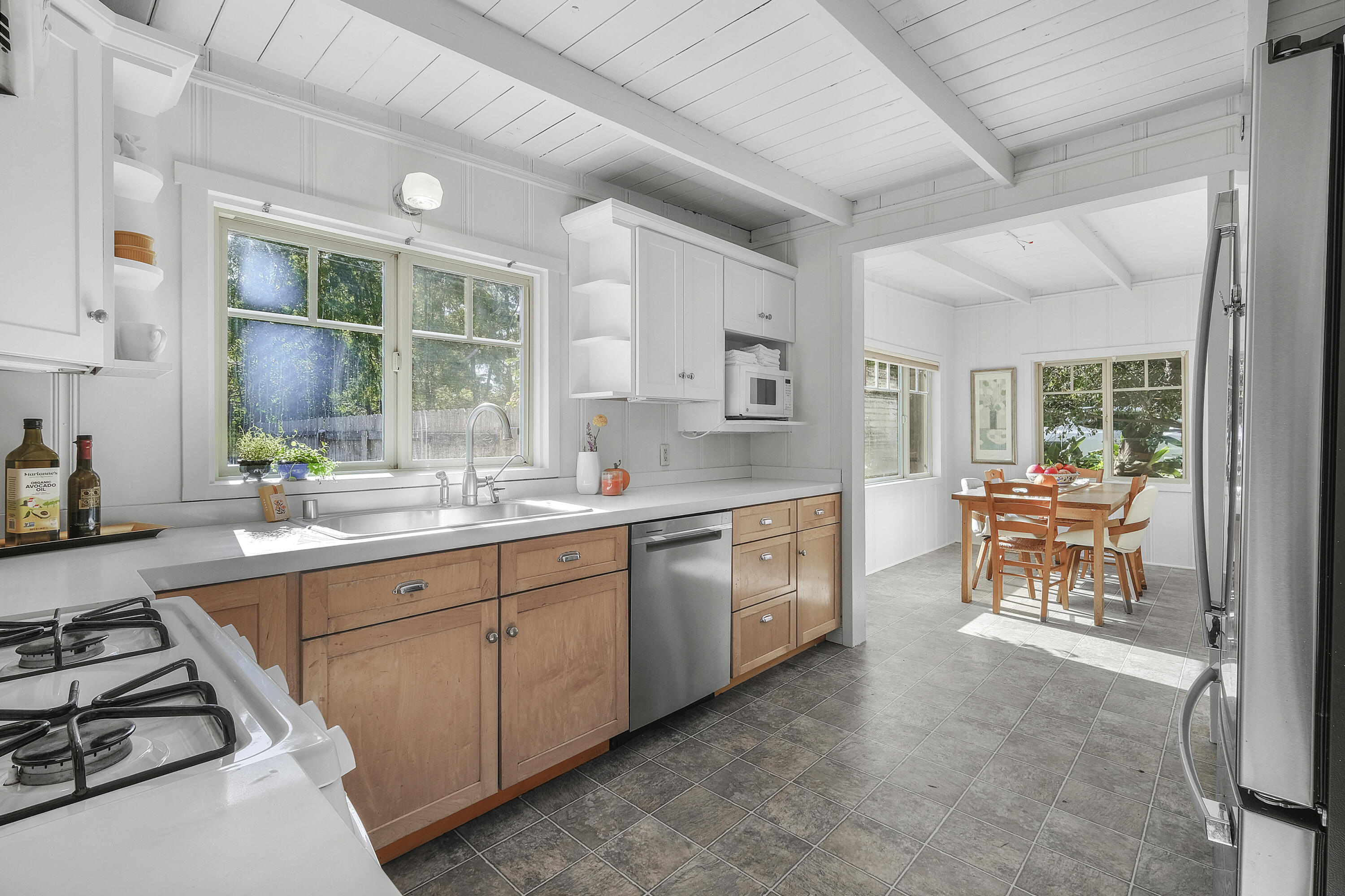 880 Veronica Springs Road Santa Barbara, CA 93105 - Photo 5 of 47 Kitchen