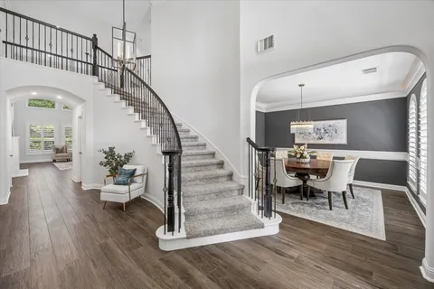 $925,000 | 6211 Alameda Point Lane, Houston, TX 77041