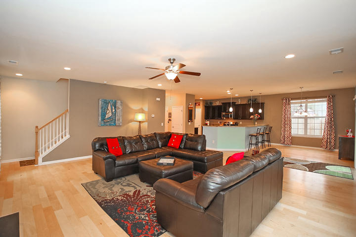 118 Hickory Ridge Way Summerville, SC 29483 - Photo 8 of 38 Family room