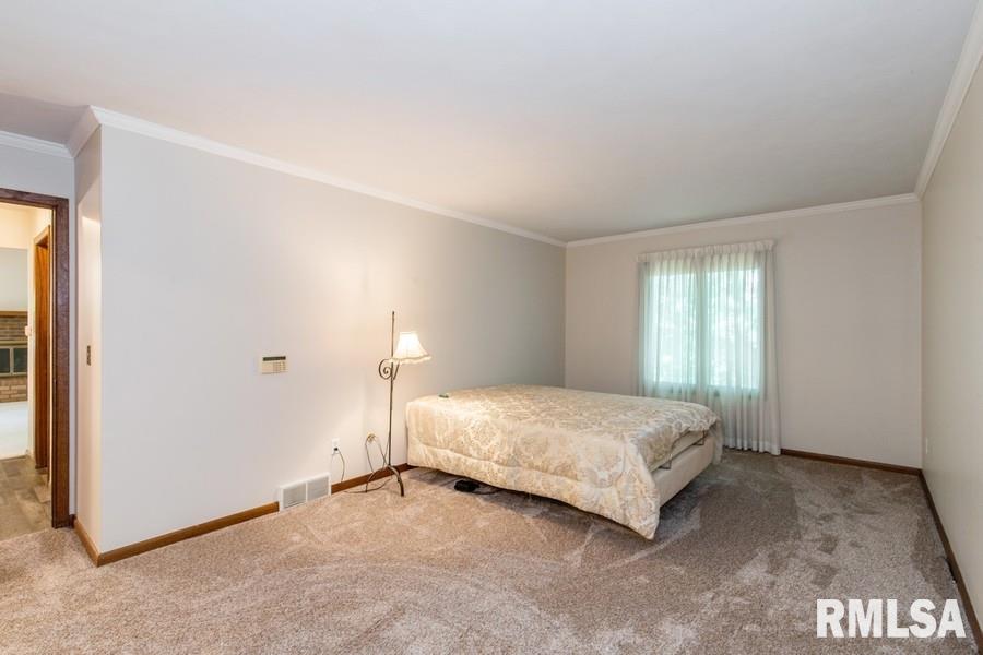 4828 6th Ave Drive Moline, IL 61265 - Photo 13 of 24