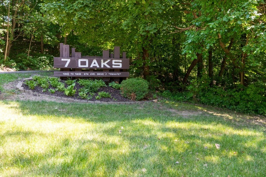 4828 6th Ave Drive Moline, IL 61265 - Photo 4 of 24