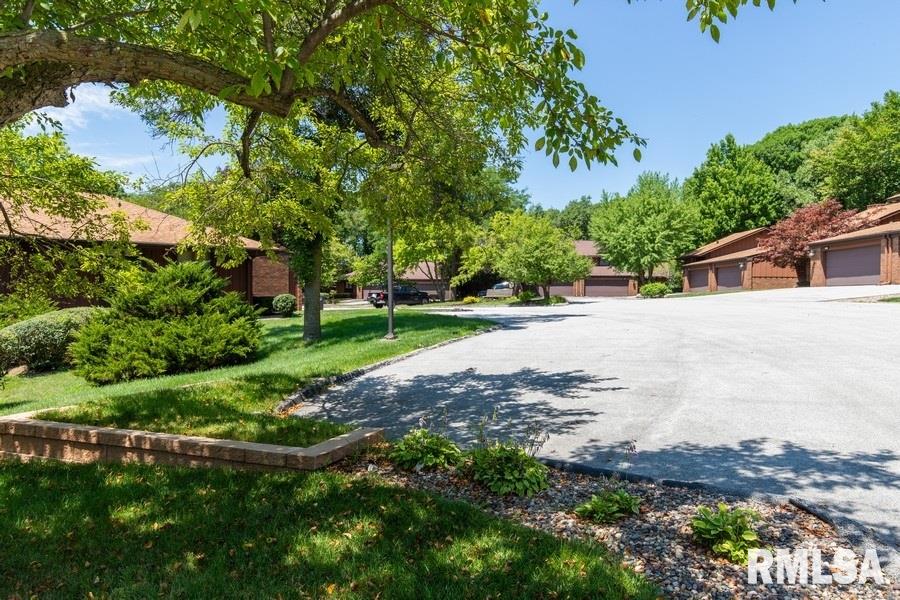 4828 6th Ave Drive Moline, IL 61265 - Photo 5 of 24