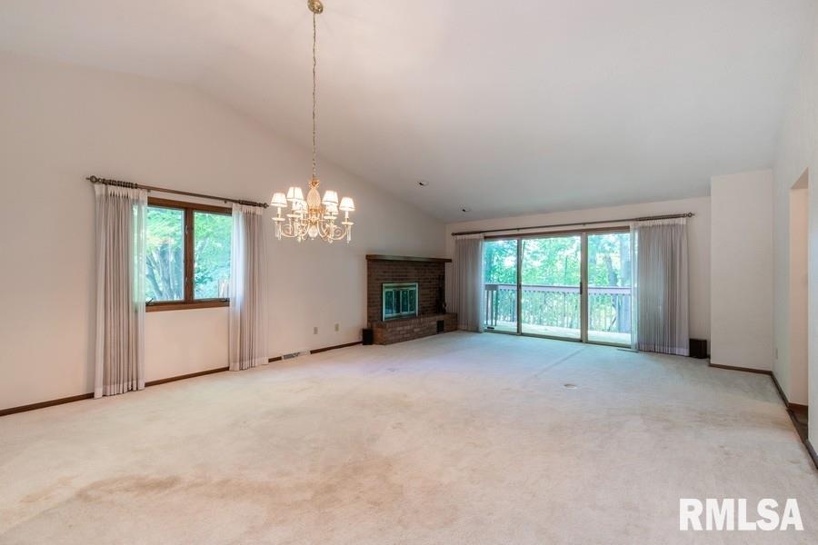 4828 6th Ave Drive Moline, IL 61265 - Photo 7 of 24