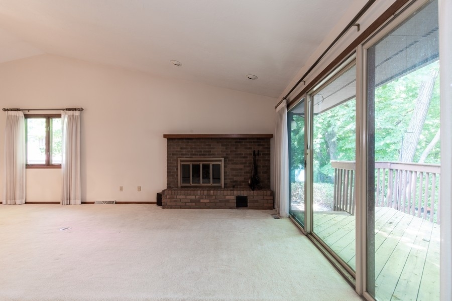 4828 6th Ave Drive Moline, IL 61265 - Photo 9 of 24