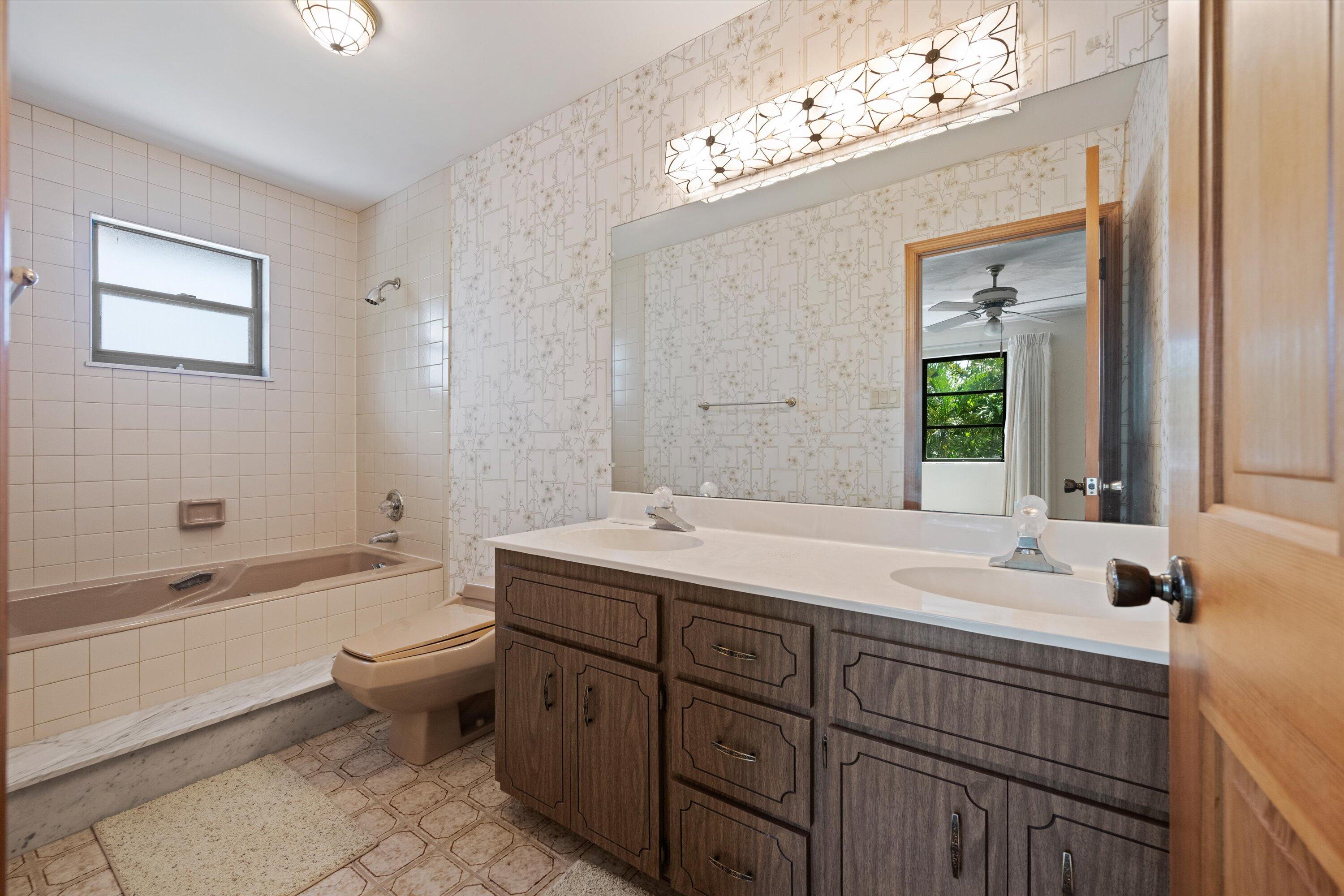 1410 Southwest Palm City Road, Unit C Stuart, FL 34994 - Photo 46 of 69 33-DSC_6836