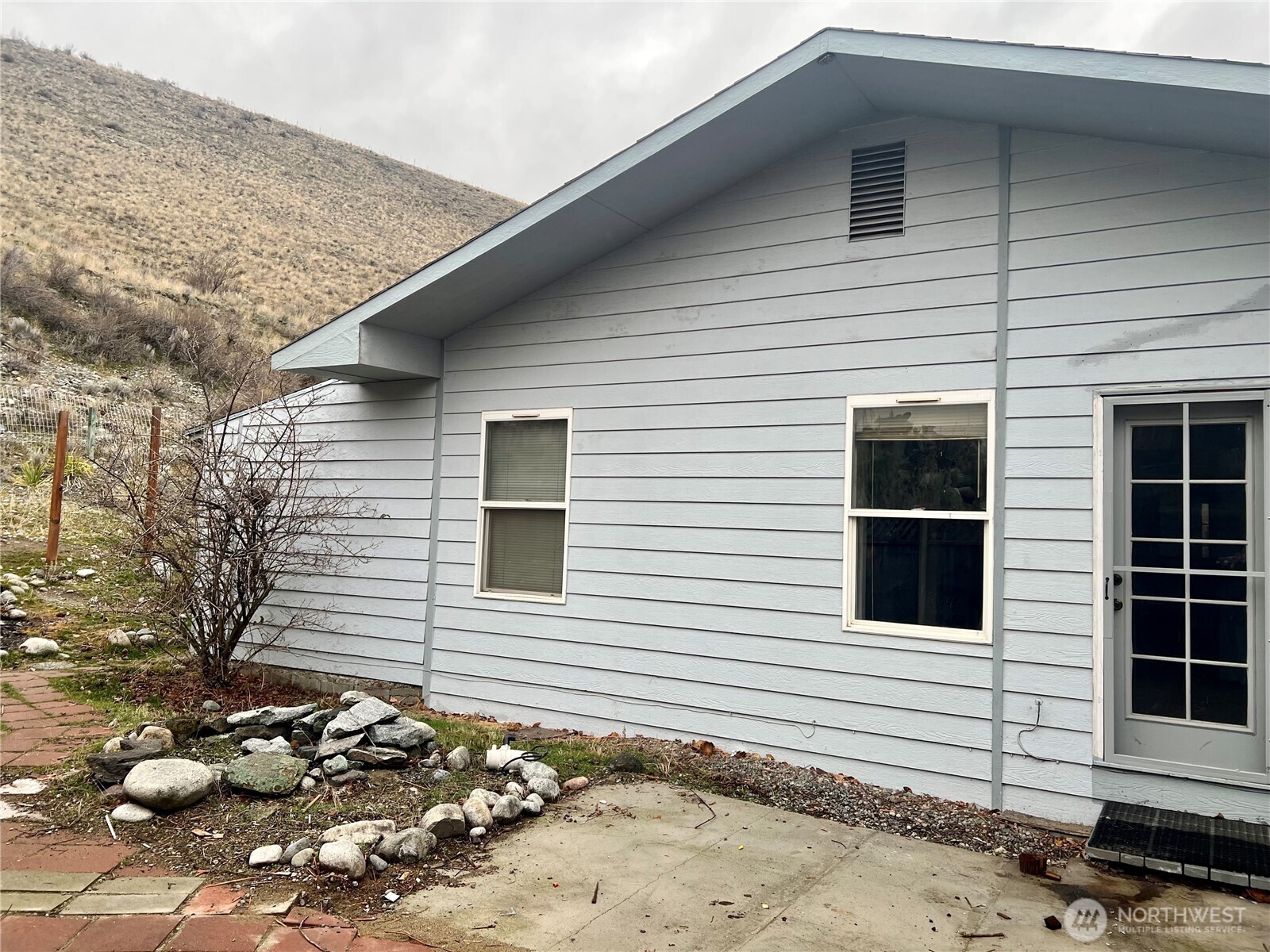 111 Lower Tower Street Riverside, WA 98849 - Photo 39 of 40 a view of a house with a window