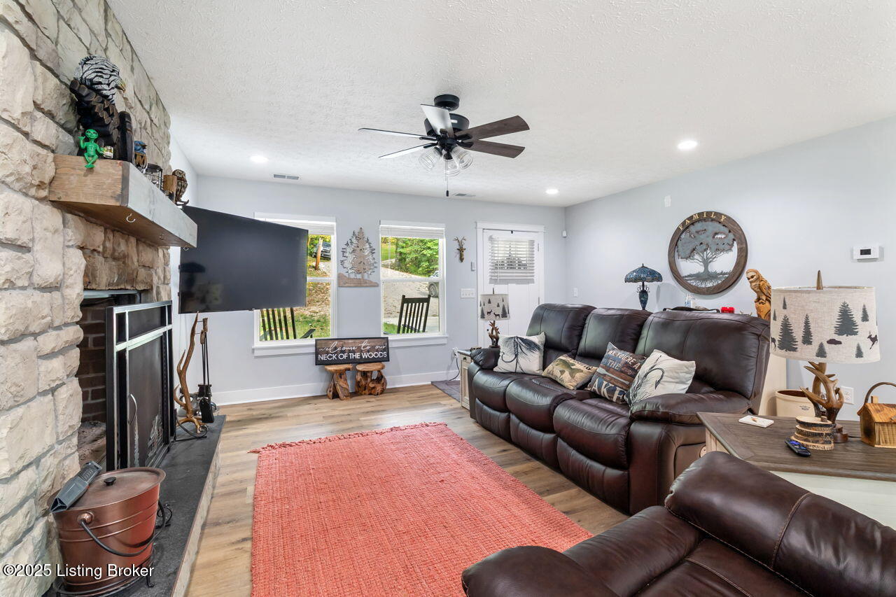 2705 Green Valley Ranch Rd - 20