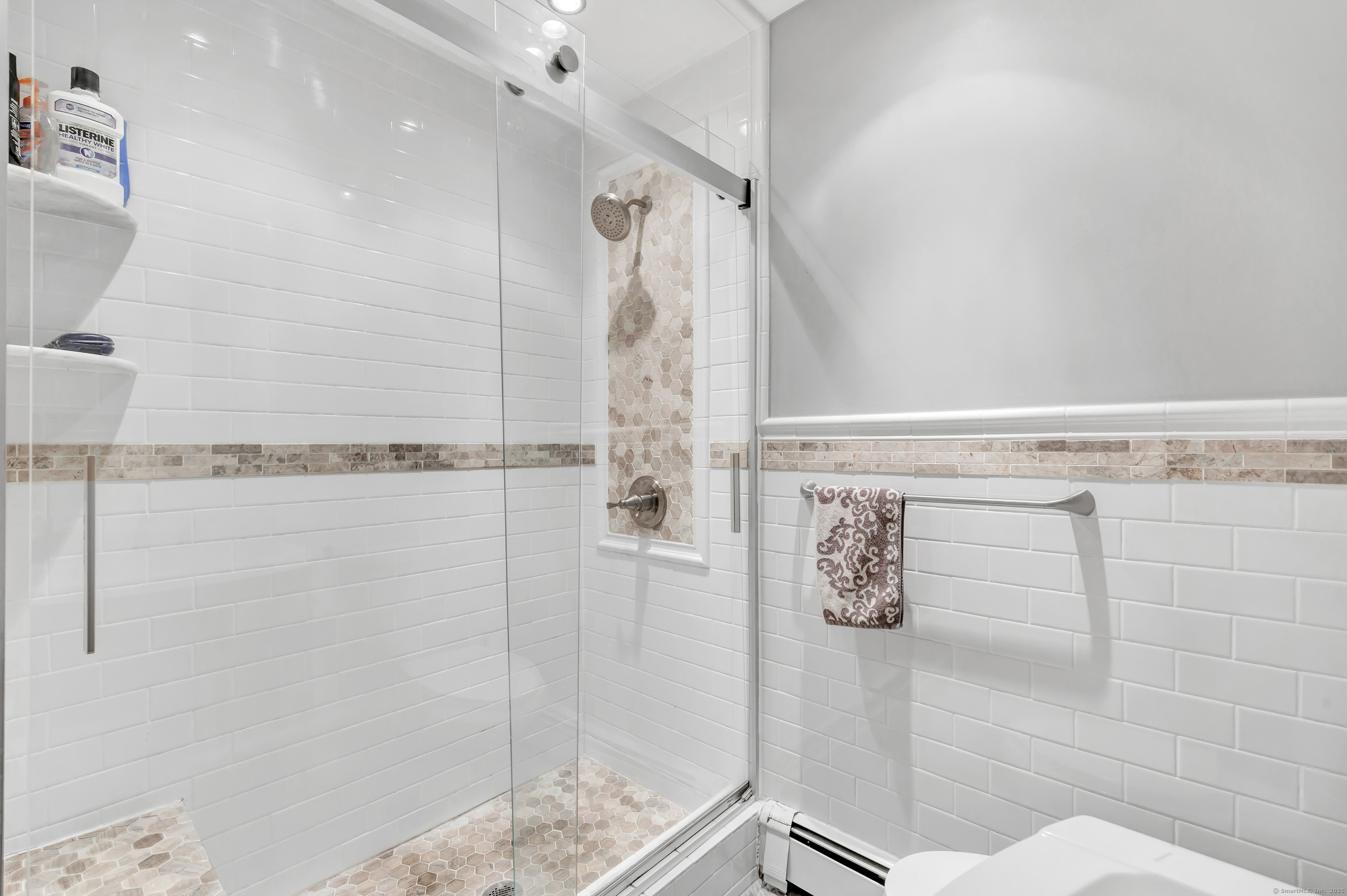 40 Walnut Street Monroe, CT 06468 - Photo 11 of 40
