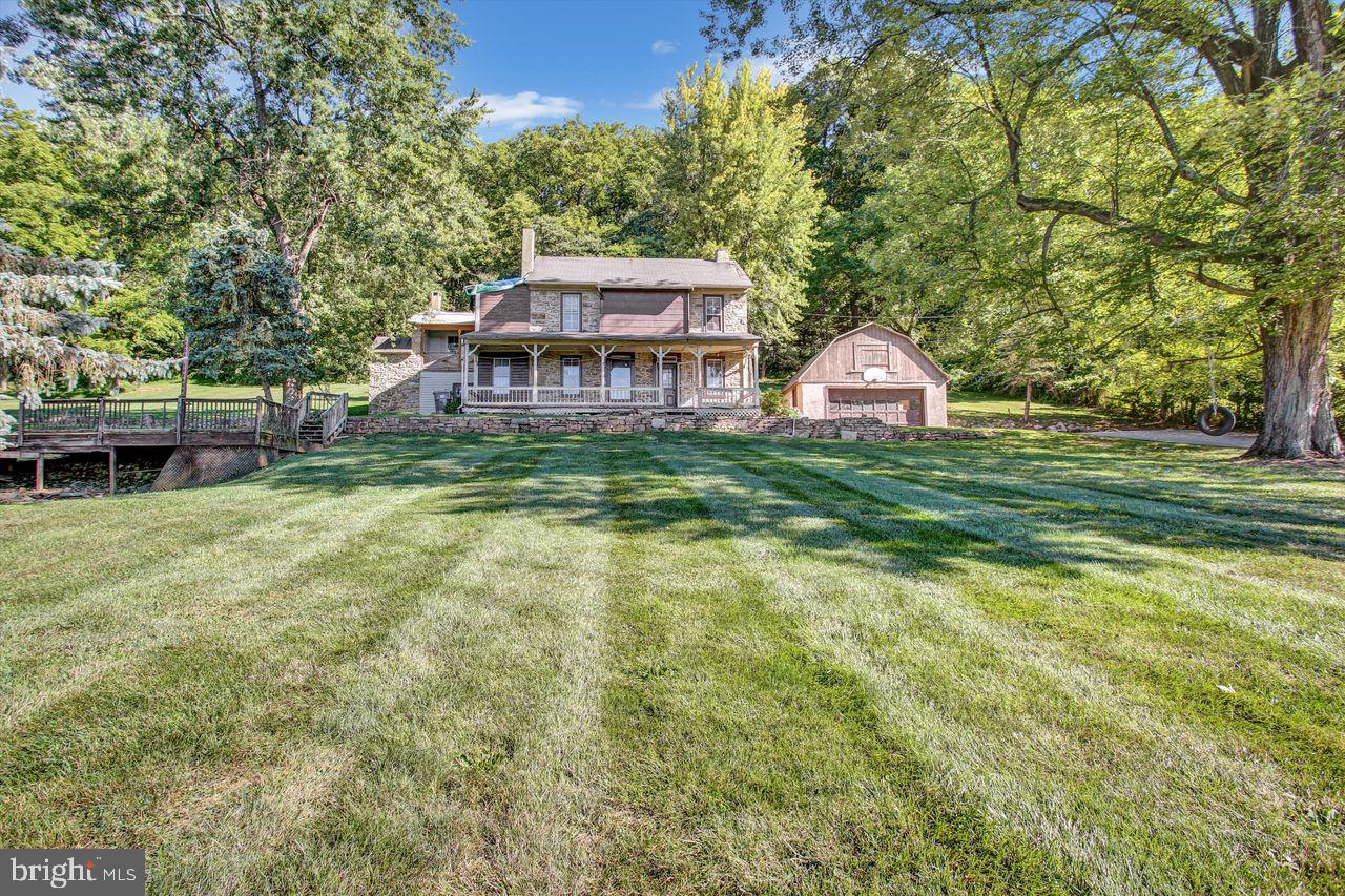 153 Fry Road Fleetwood, PA 19522 - Photo 2 of 36 Gallery Image 2