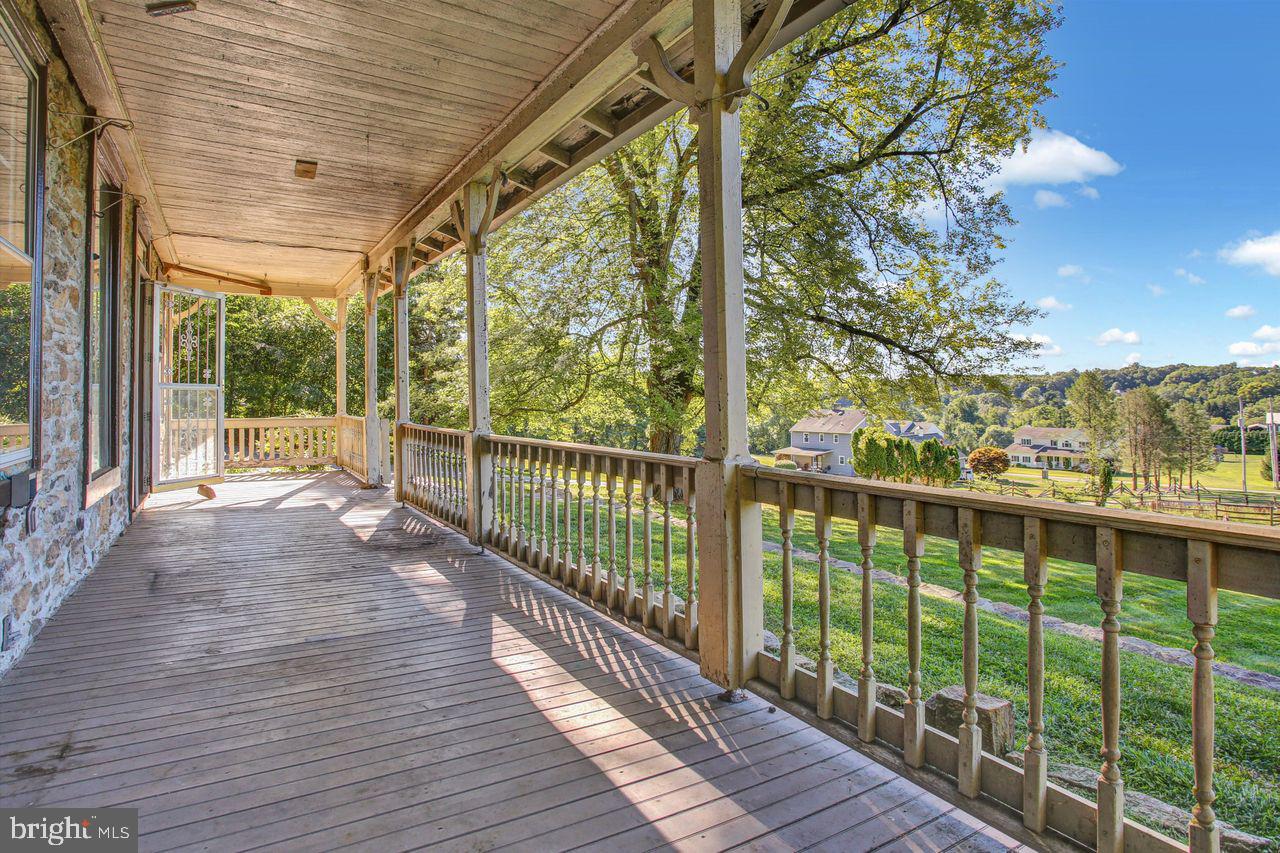 153 Fry Road Fleetwood, PA 19522 - Photo 4 of 36 Gallery Image 4