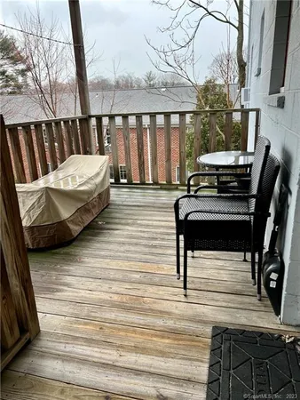 $2,400 | 7 Dale Street, Unit 1L, Stamford, CT 06902