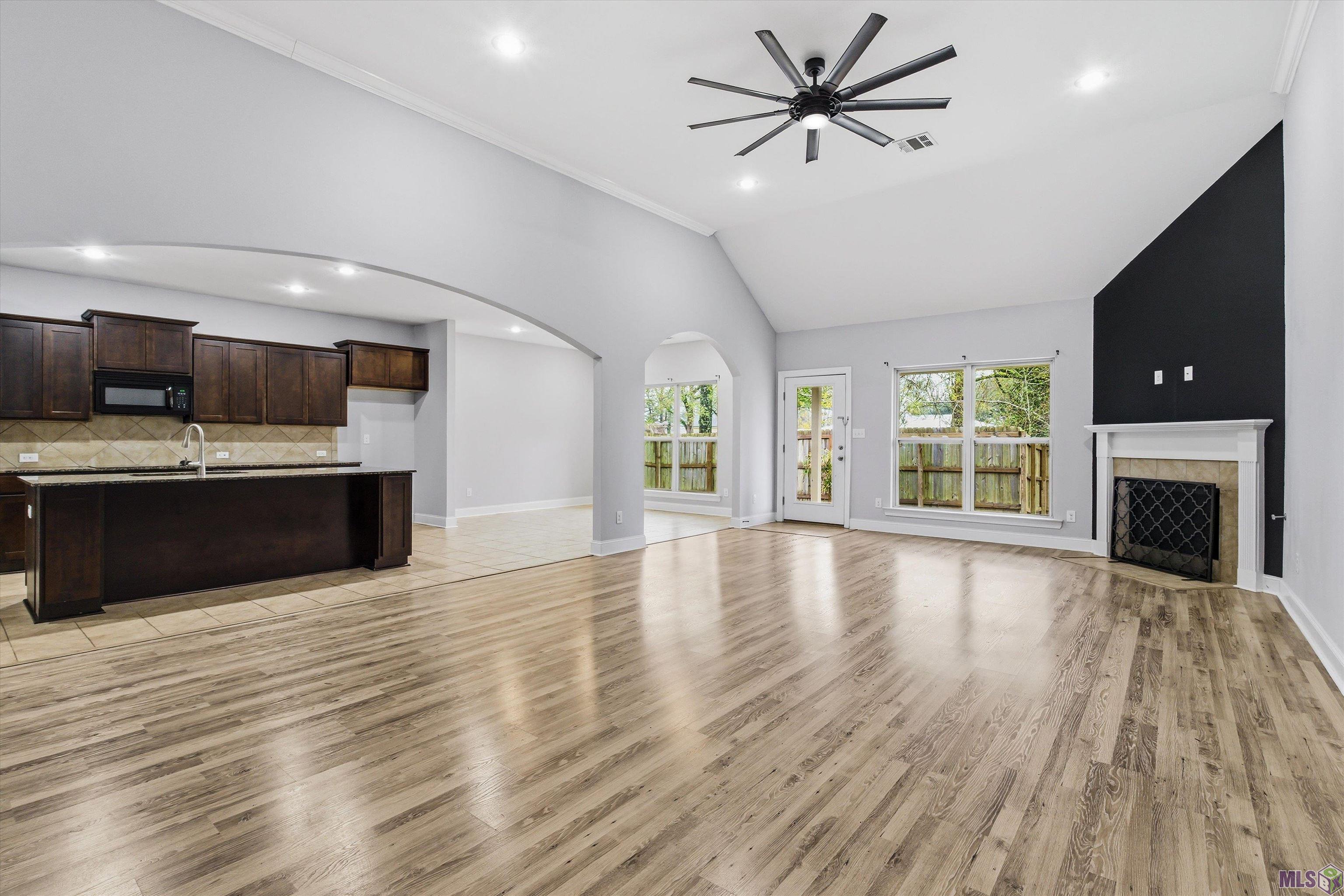 17553 Hoods Ridge Drive Prairieville, LA 70769 - Photo 5 of 29