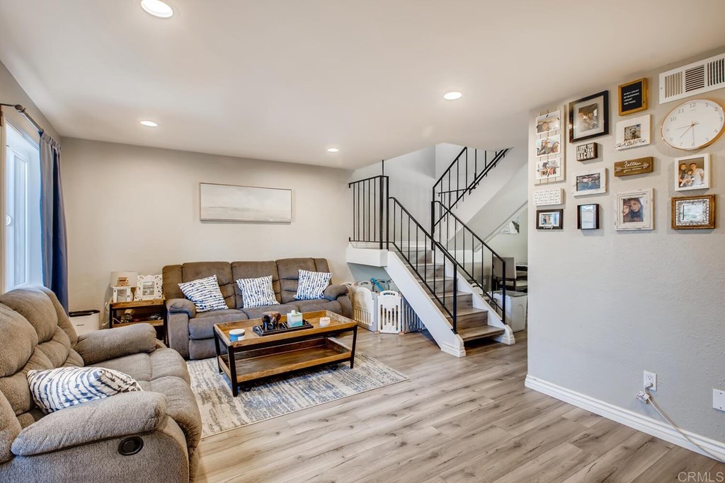 11909 Royal Road, Unit E El Cajon, CA 92021 - Photo 4 of 15