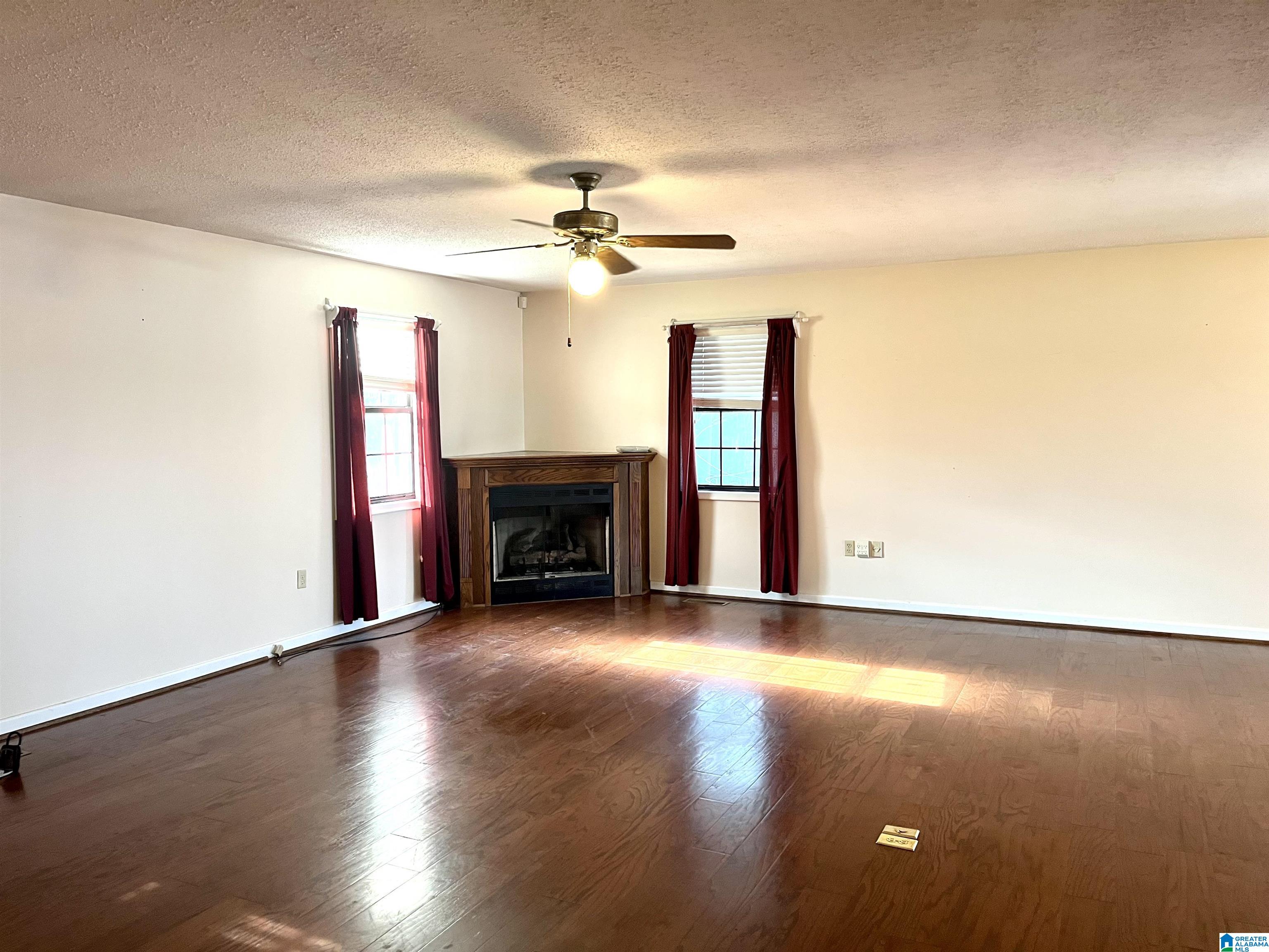 7451 Lister Ferry Road Rainbow City, AL 35906 - Photo 7 of 28
