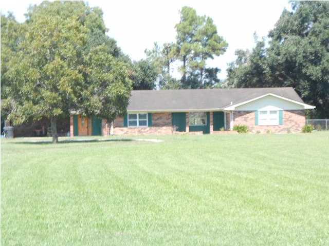 2702 Robert Road Erath, LA 70533 - Photo 1 of 9 Primary Photo
