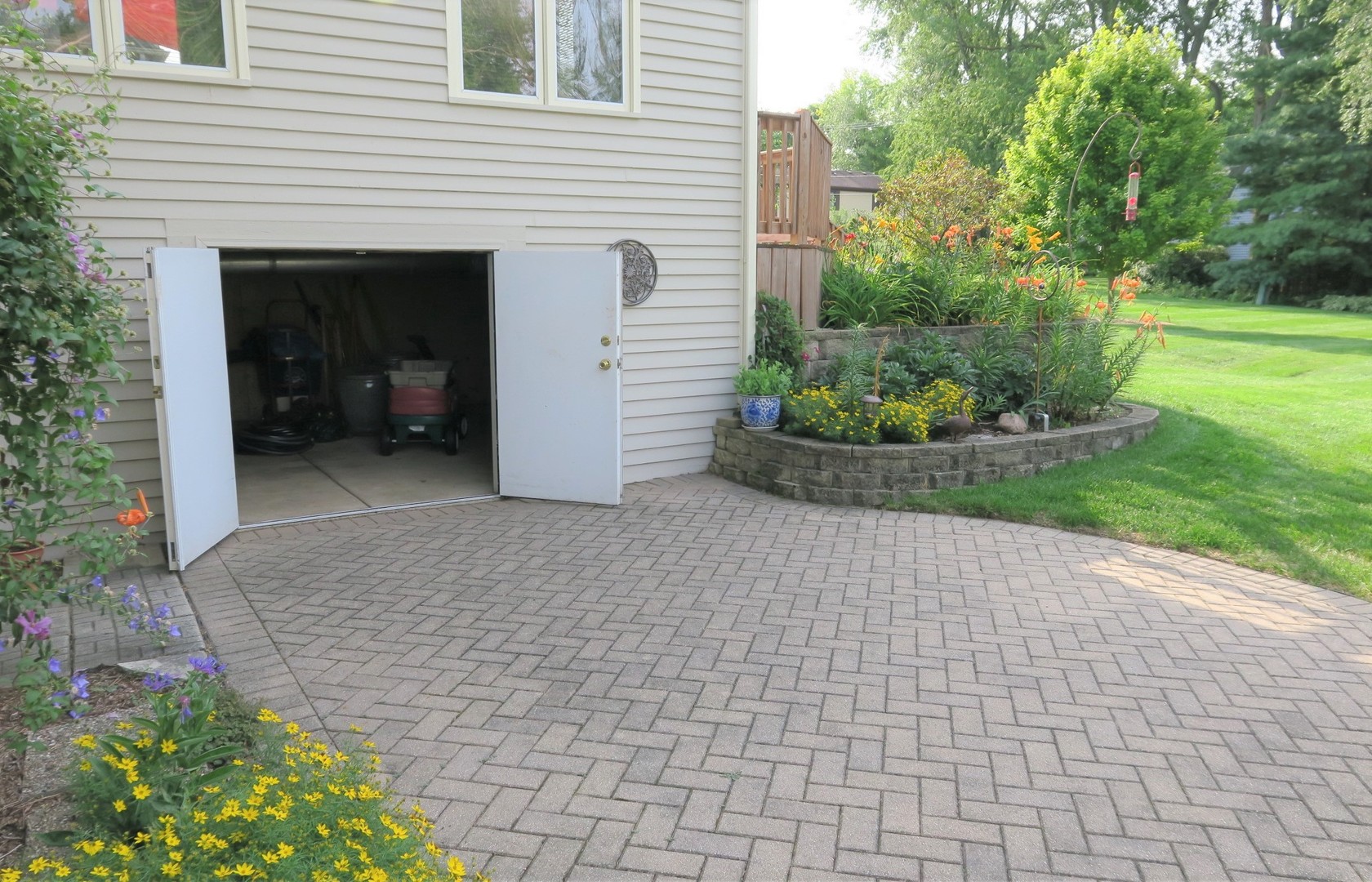 152 Wilcox Drive Bartlett, IL 60103 - Photo 40 of 51 front view of a house with a yard