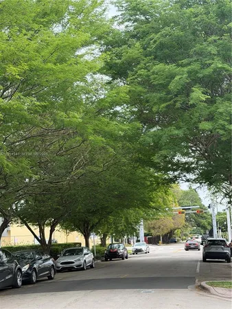$2,300 | 820 Salzedo Street, Unit 202, Coral Gables, FL 33134