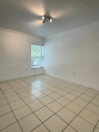 $2,300 | 820 Salzedo Street, Unit 202, Coral Gables, FL 33134