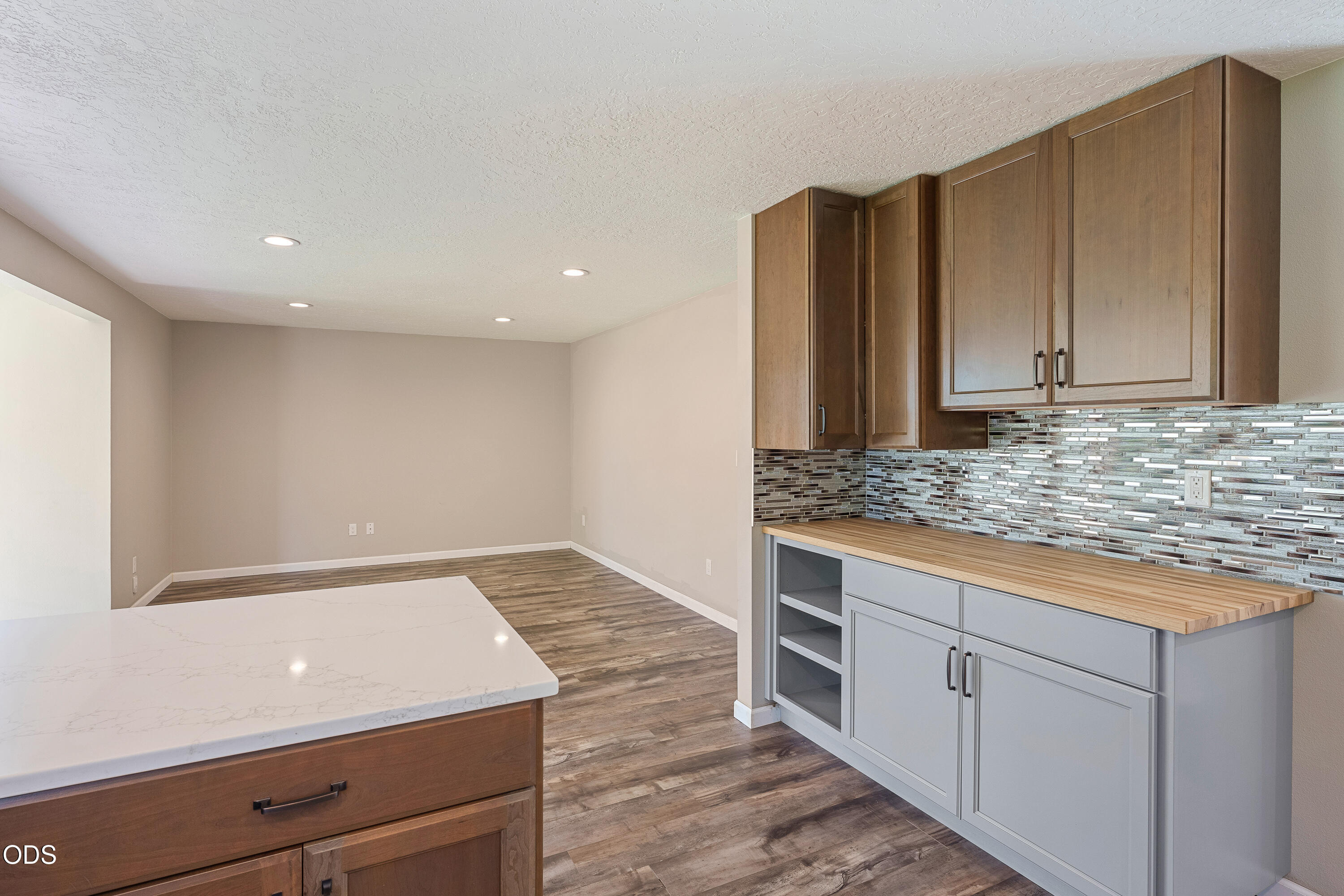 6492 Southwest 51st Street Redmond, OR 97756 - Photo 21 of 44