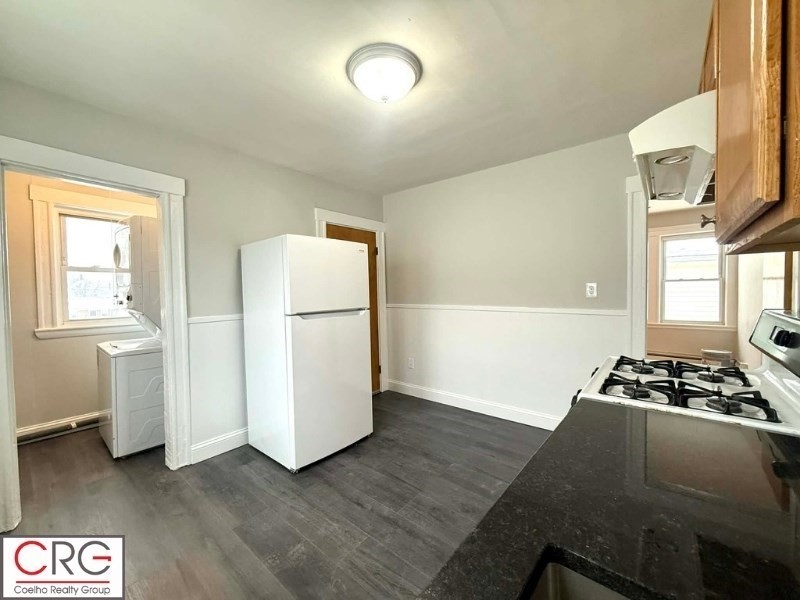 54 Luke Road, Unit 2 Everett, MA 02149 - Photo 3 of 34