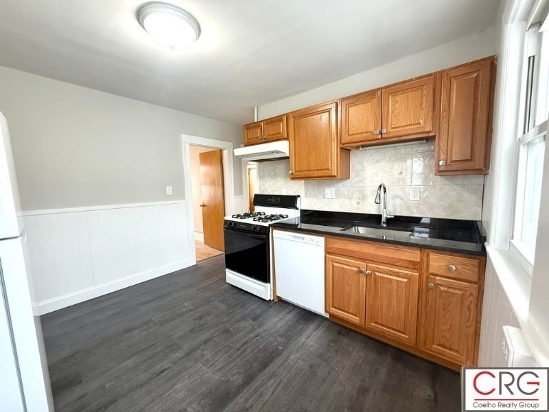 54 Luke Road, Unit 2 Everett, MA 02149 - Photo 6 of 34