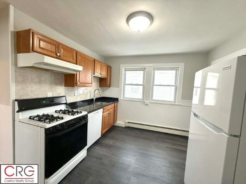 54 Luke Road, Unit 2 Everett, MA 02149 - Photo 8 of 34