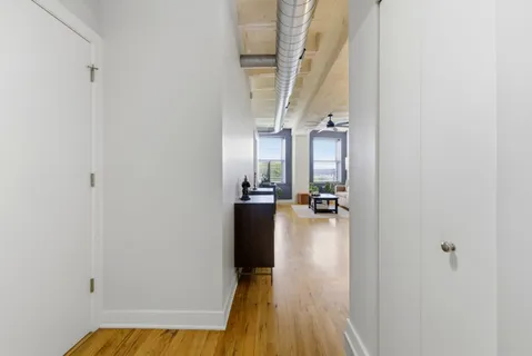 $160,000 | 1791 West Howard Street, Unit 302, Chicago, IL 60626