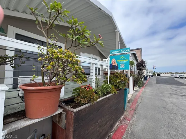 $235,000 | 21752-15a Pacific Coast, Huntington Beach, CA 92646