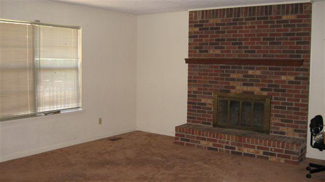 2892 Edwardsville Galena Road Georgetown, IN 47122 - Photo 3 of 9