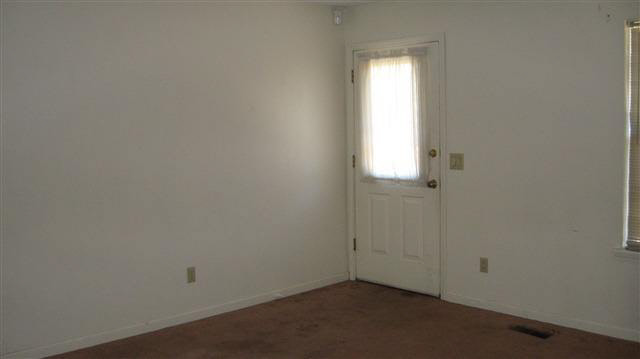 2892 Edwardsville Galena Road Georgetown, IN 47122 - Photo 5 of 9