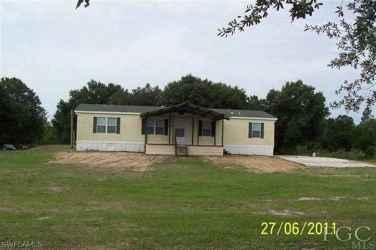 1915 Case Road LaBelle, FL 33935 - Photo 1 of 6 Gallery Image 1