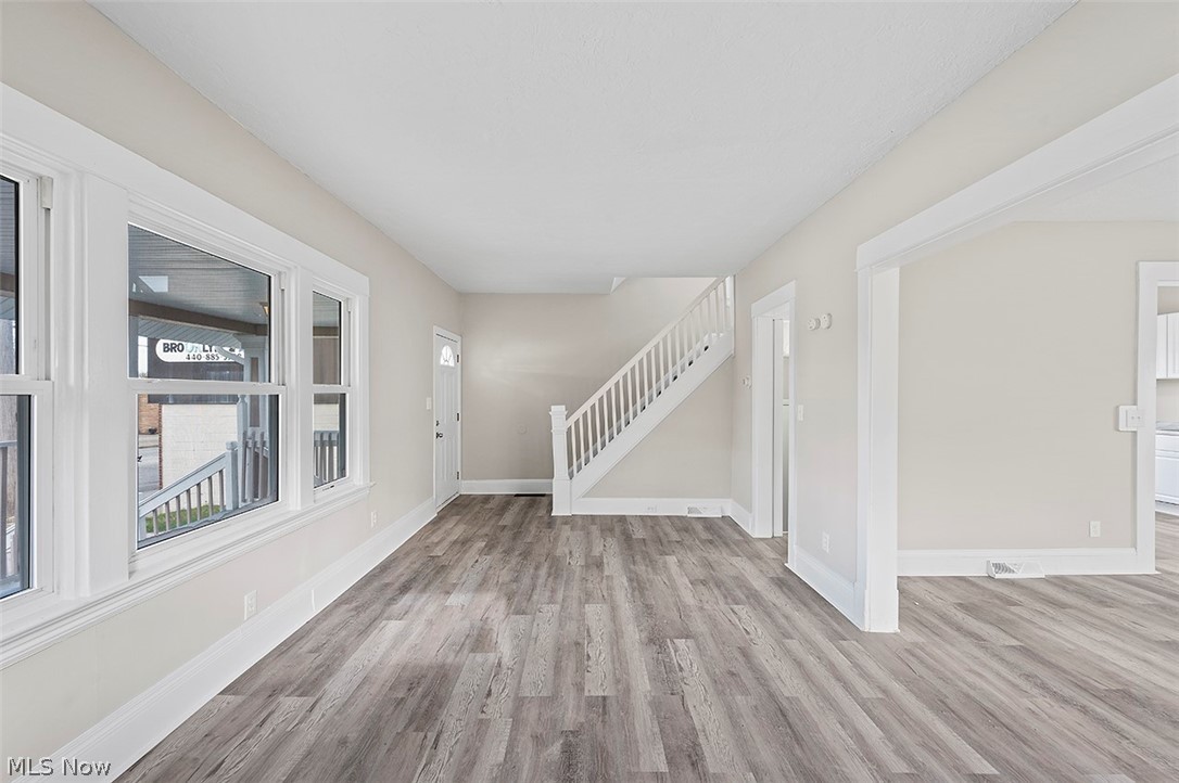 5567 Pearl Road Parma, OH 44129 - Photo 8 of 25