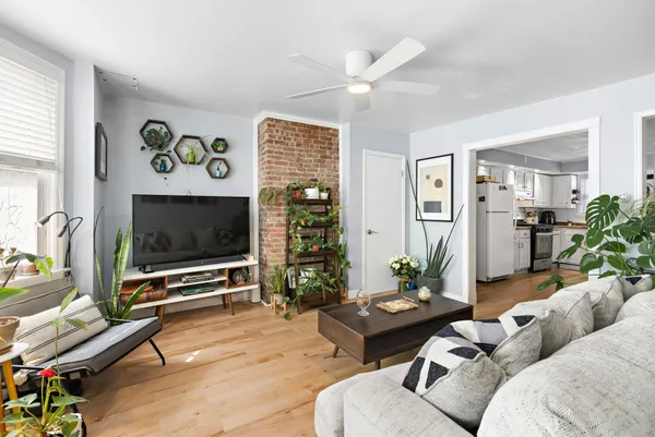 $3,725 | 210 Adams Street, Unit 3, Hoboken, NJ 07030
