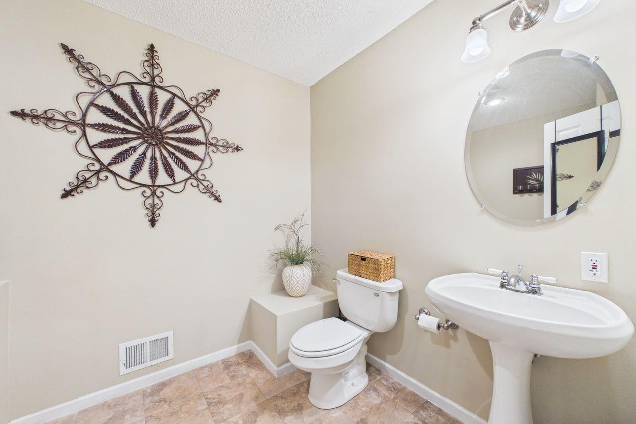 7974 Autumn Ridge Way Chanhassen, MN 55317 - Photo 27 of 41 Gallery Image 27