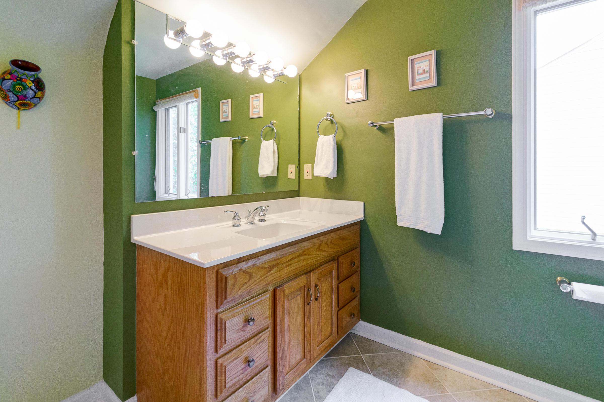 2809 Welsford Road Columbus, OH 43221 - Photo 21 of 32