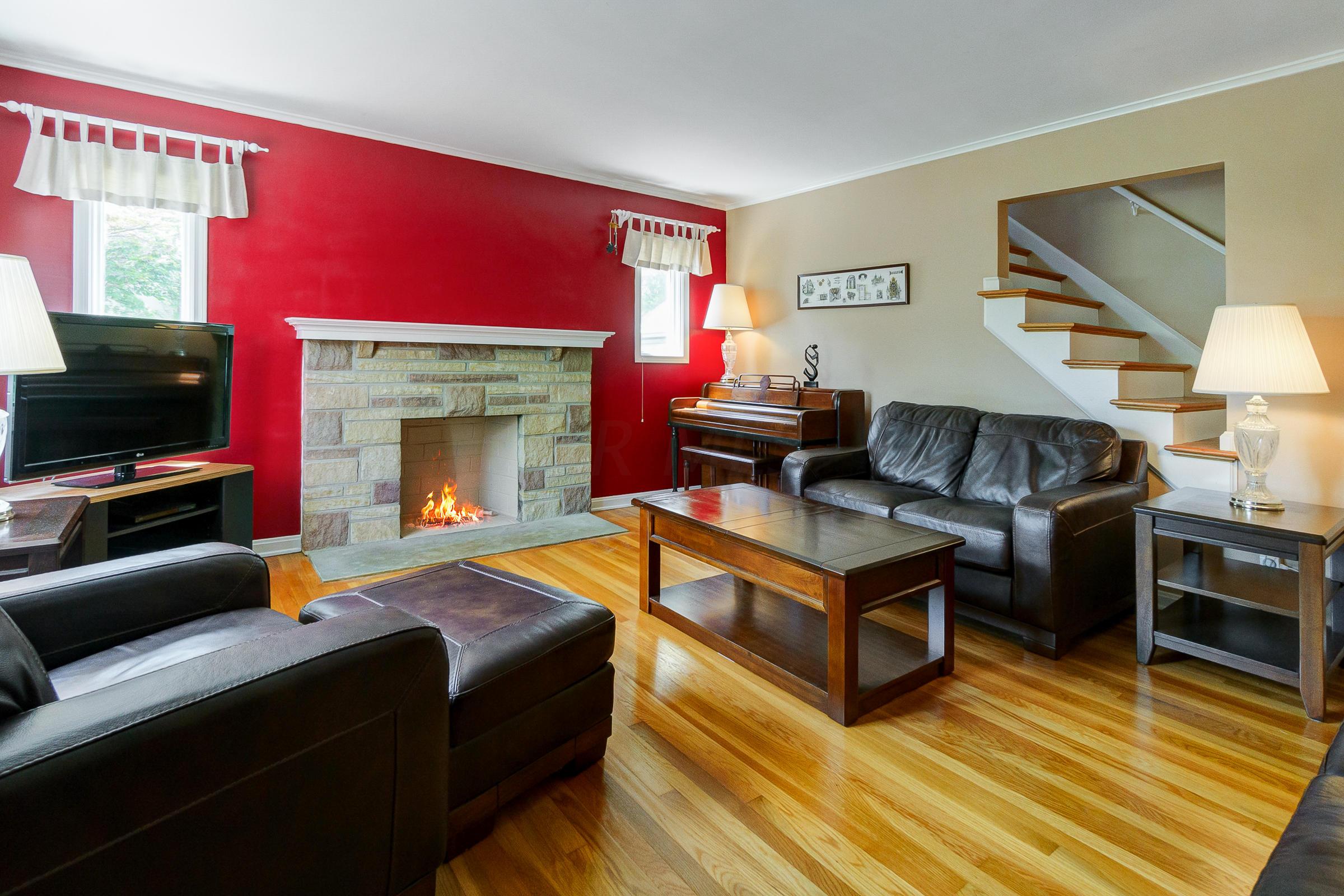 2809 Welsford Road Columbus, OH 43221 - Photo 5 of 32